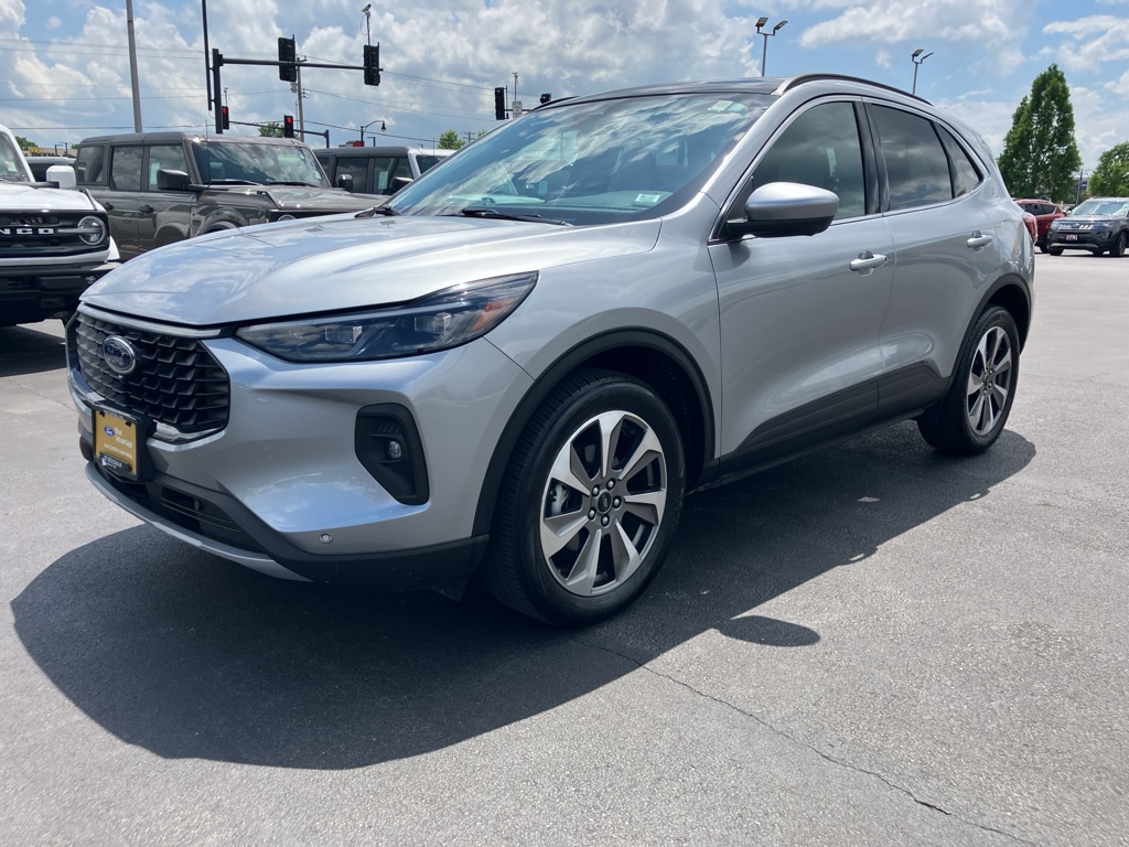Used 2024 Ford Escape Platinum Sport Utility