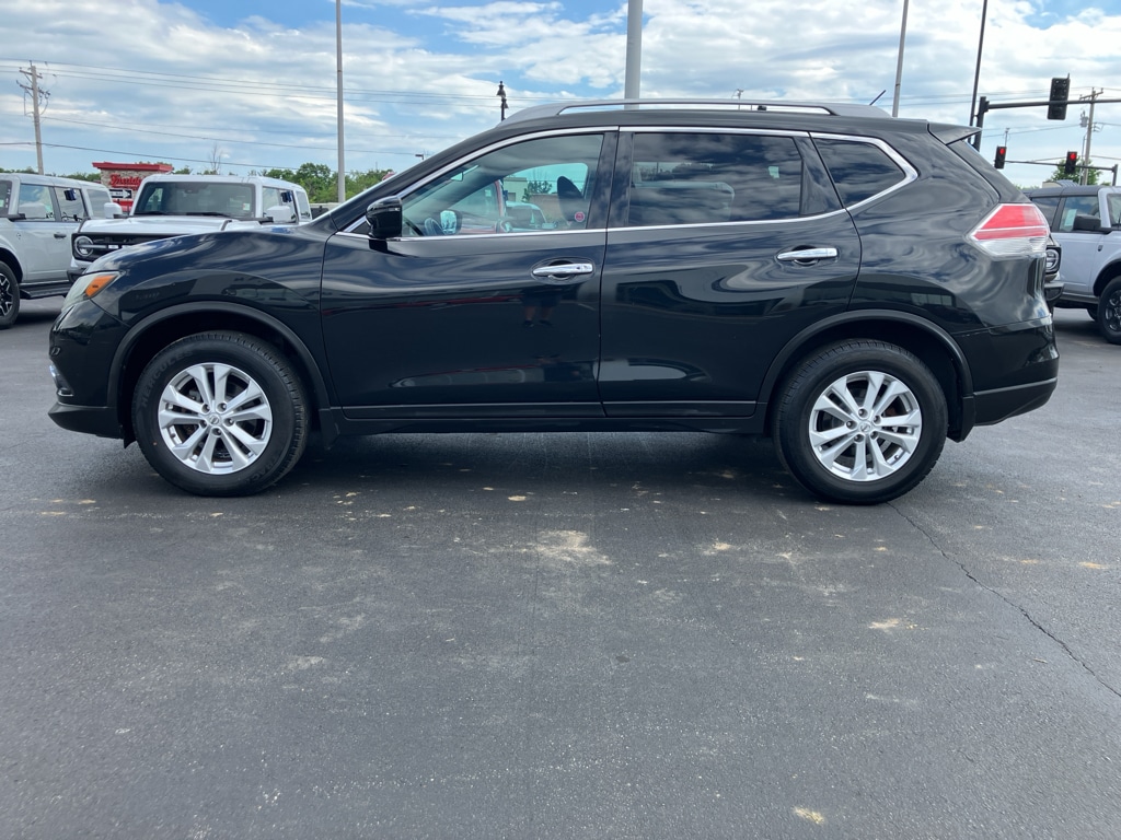 Used 2016 Nissan Rogue SV Sport Utility