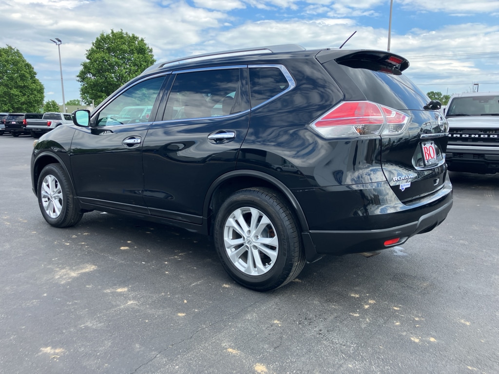 Used 2016 Nissan Rogue SV Sport Utility
