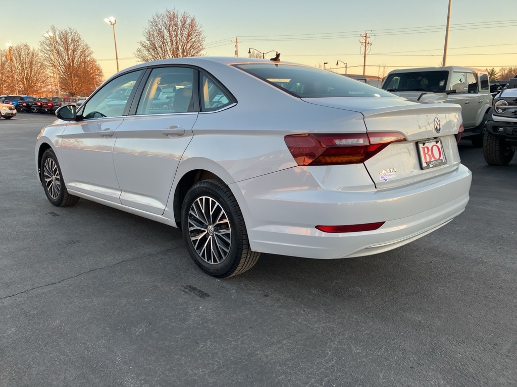 Used 2019 Volkswagen Jetta SE Sedan