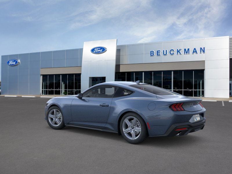 2026 Ford Mustang EcoBoost - Photo 6