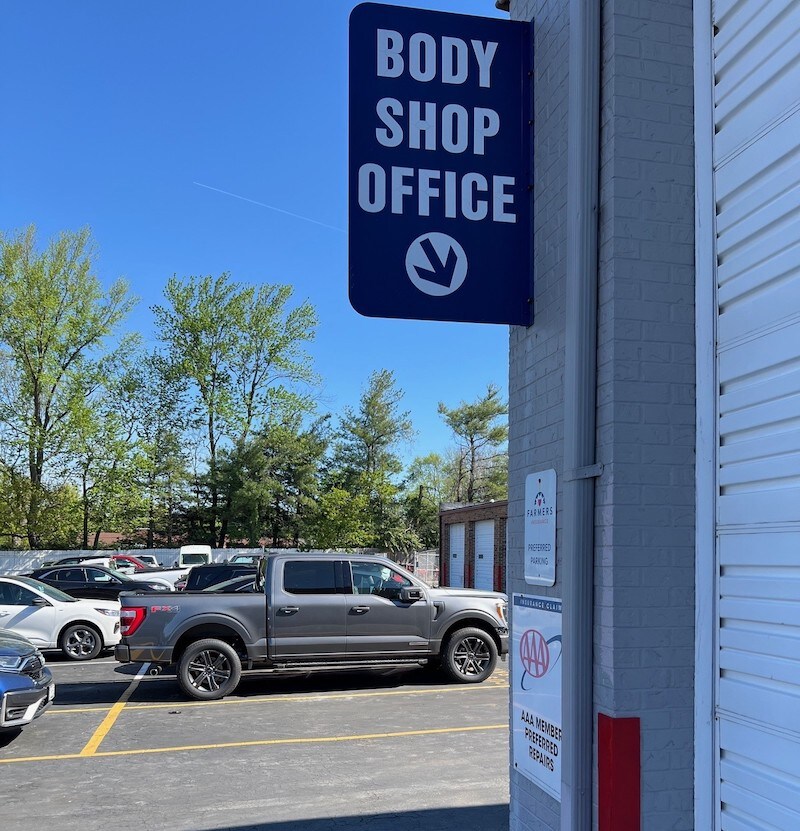 Body%20Shop%20Sign-cropped.jpg