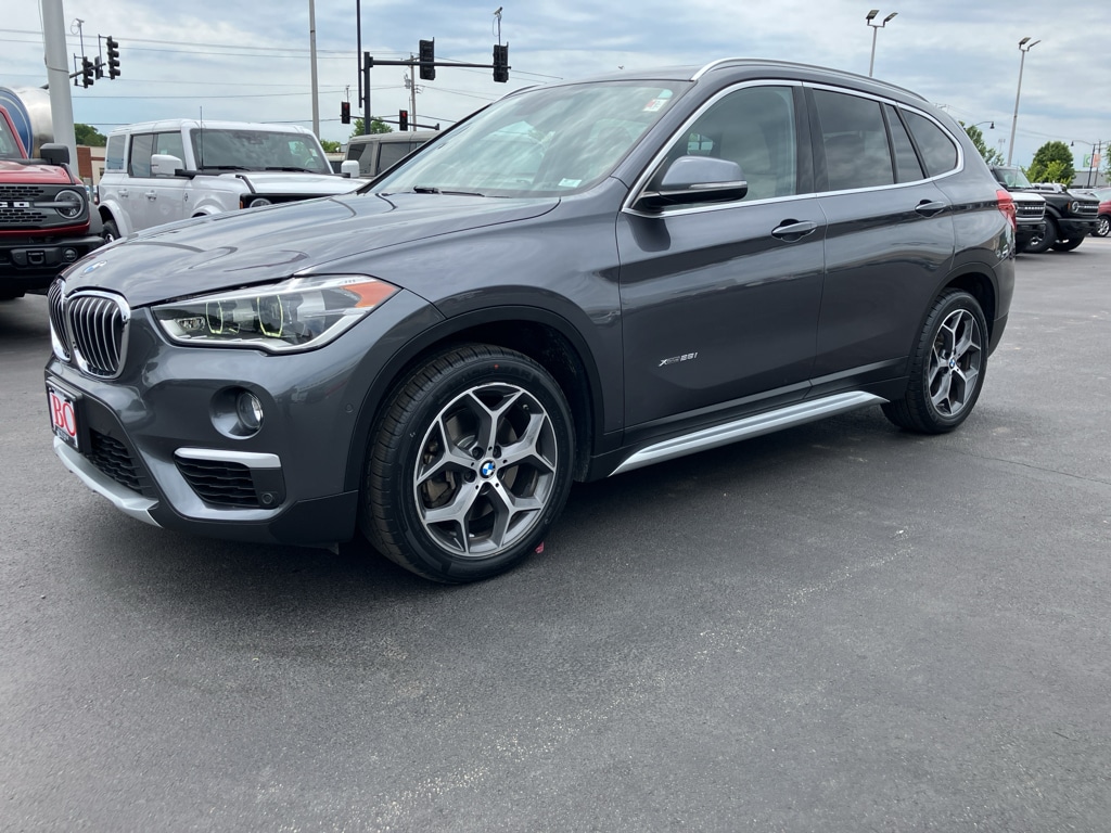 Used 2017 BMW X1 28i with VIN WBXHT3Z37H4A57931 for sale in Ellisville, MO