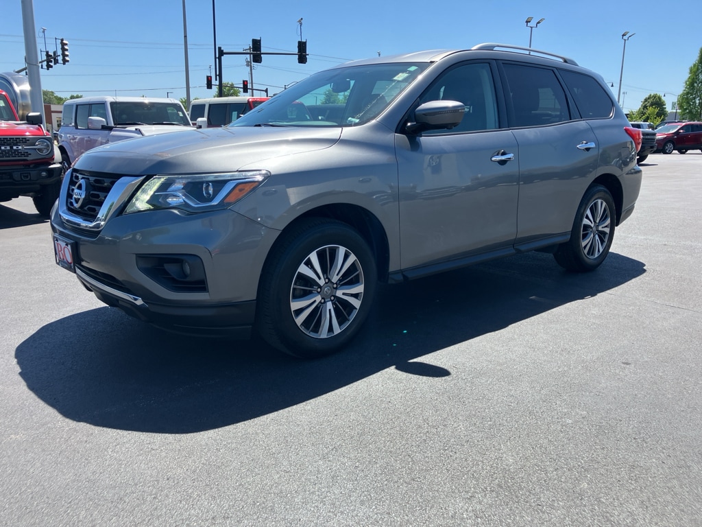 Used 2020 Nissan Pathfinder SL Sport Utility