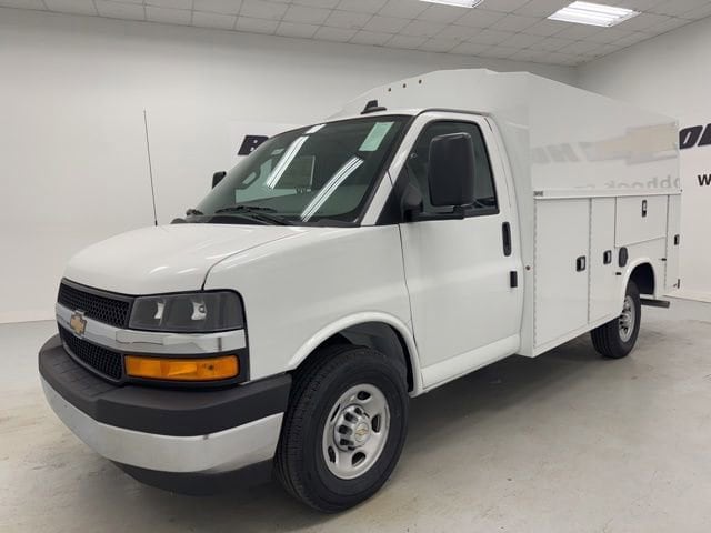 2026 Chevrolet Express 3500 139" WB's photo