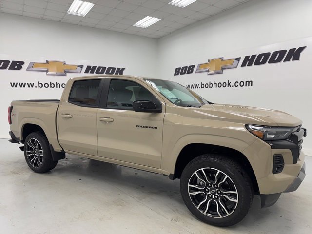 2024 Chevrolet Colorado Z71 photo 3