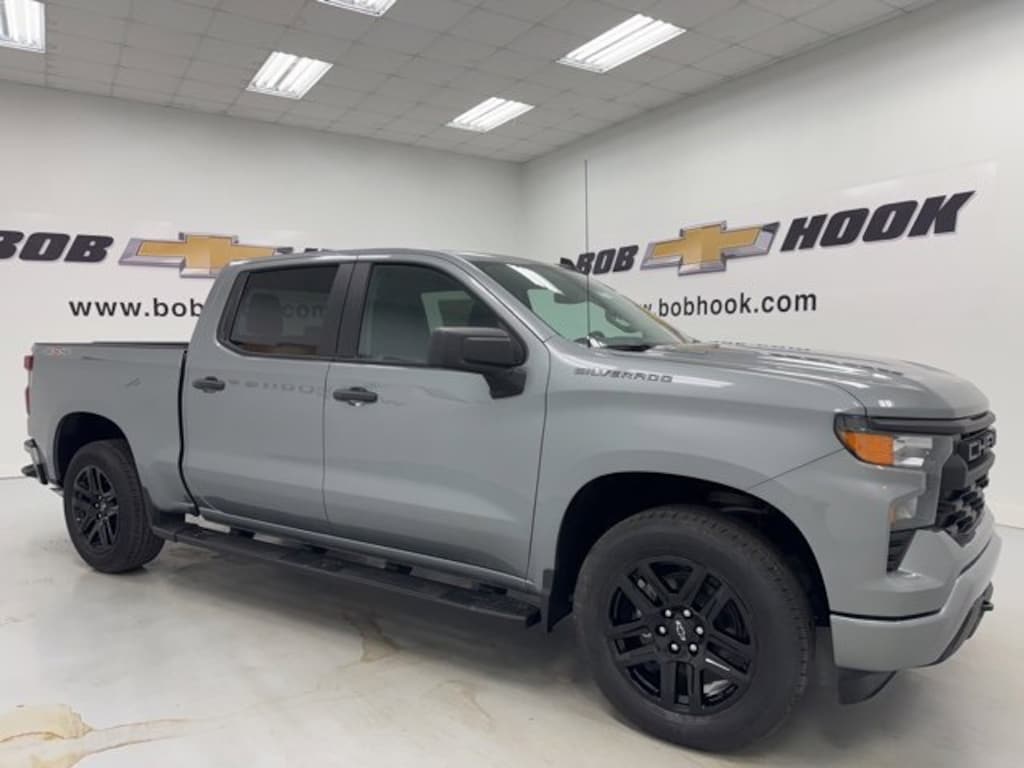 New 2026 Chevrolet Silverado 1500 Custom Truck