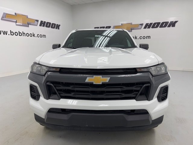 2026 Chevrolet Colorado LT photo 2