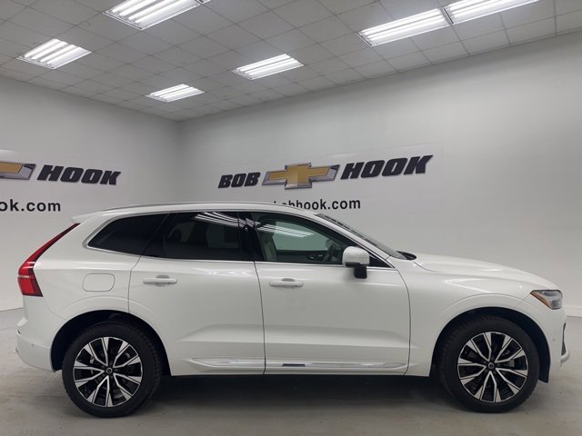 2023 Volvo XC60 Plus photo 4