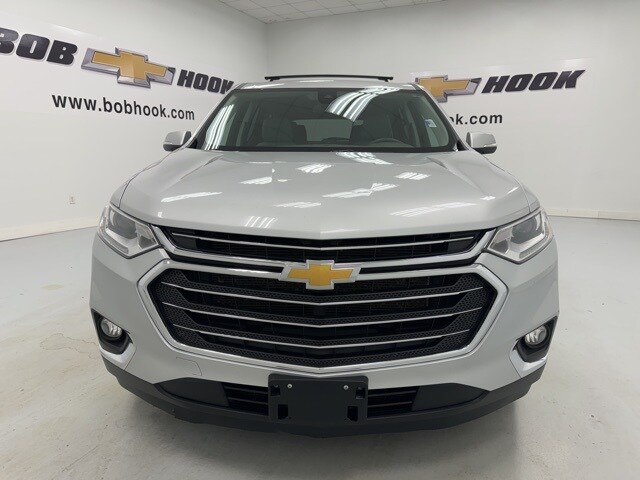 Used 2020 Chevrolet Traverse 1LT with VIN 1GNEVGKW8LJ176673 for sale in Louisville, KY