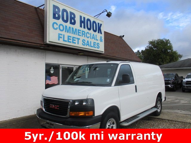 2023 GMC Savana Cargo Work Van's photo