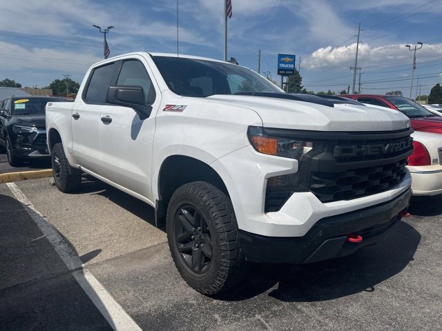 2022 Chevrolet Silverado 1500 Custom Trail Boss photo 3