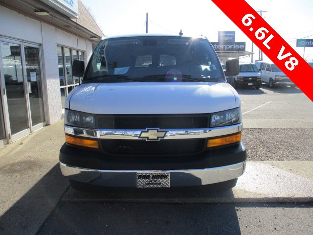 Used 2022 Chevrolet Express Passenger LT with VIN 1GAZGPF74N1196504 for sale in Louisville, KY