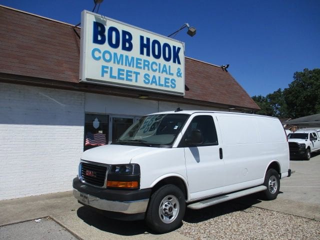 2024 GMC Savana's photo