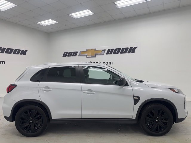 2024 Mitsubishi Outlander Sport S photo 3