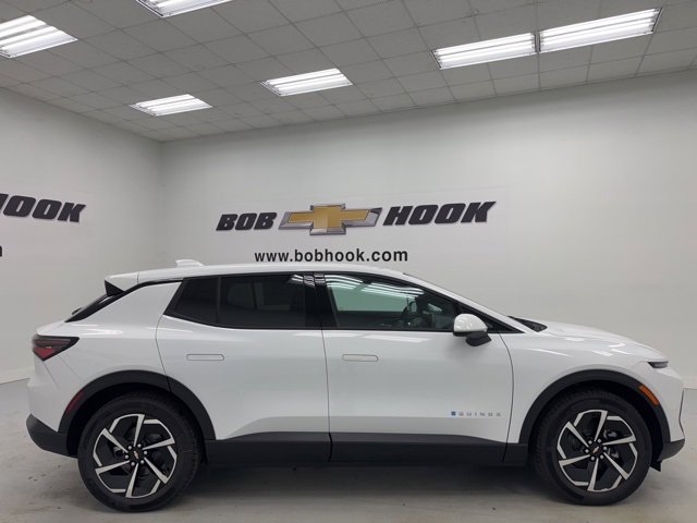 2026 Chevrolet Equinox EV 1LT photo 4