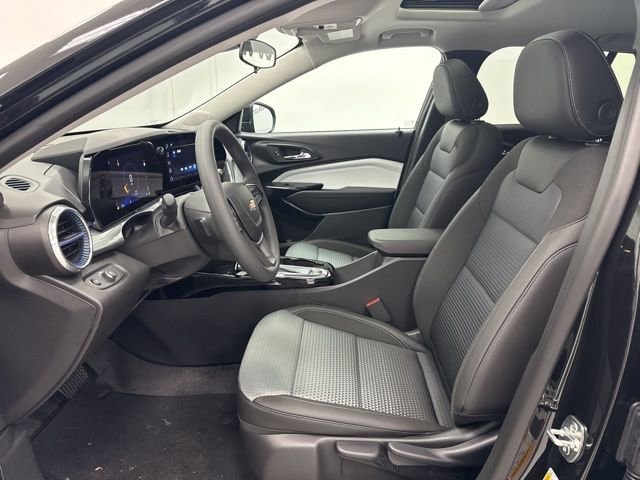 2026 Chevrolet Trax LT - Photo 24