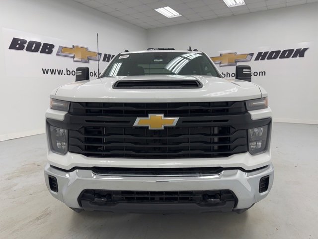 2025 Chevrolet Silverado 3500HD Work Truck photo 2