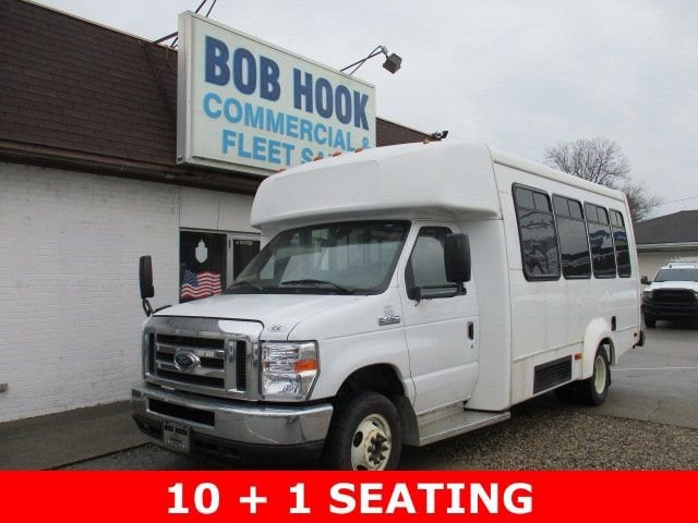 2018 Ford E-Series Cutaway Base