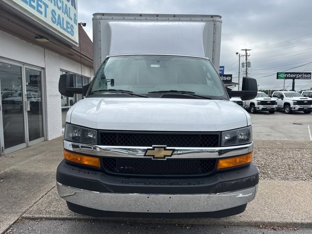 2024 Chevrolet Express 3500 Cutaway Van photo 2