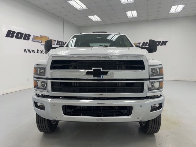 2024 Chevrolet Silverado 5500HD Work Truck photo 2