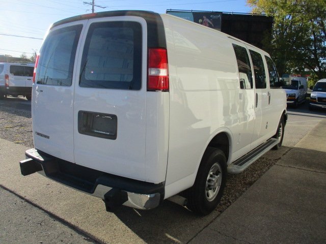 2023 Chevrolet Express 2500 Van Cargo photo 4