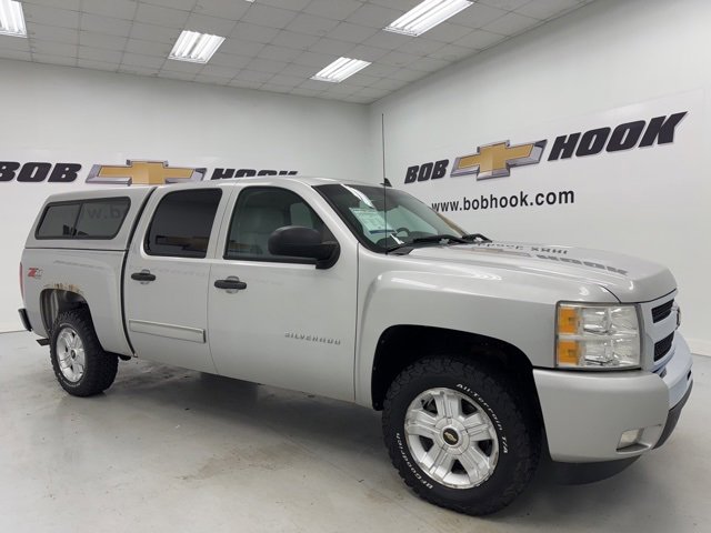 2010 Chevrolet Silverado 1500 LT photo 3