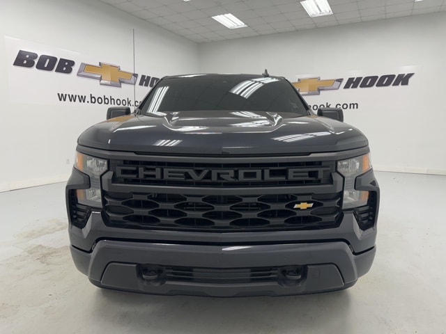 Used 2022 Chevrolet Silverado 1500 Custom with VIN 1GCPDBEK4NZ603951 for sale in Louisville, KY