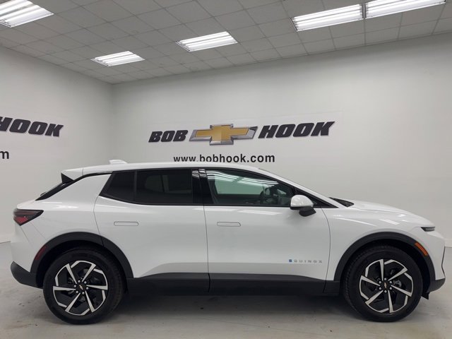2026 Chevrolet Equinox EV 1LT photo 4