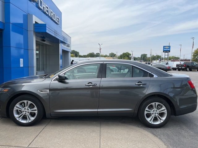 Used 2018 Ford Taurus SE with VIN 1FAHP2D86JG125061 for sale in Louisville, KY