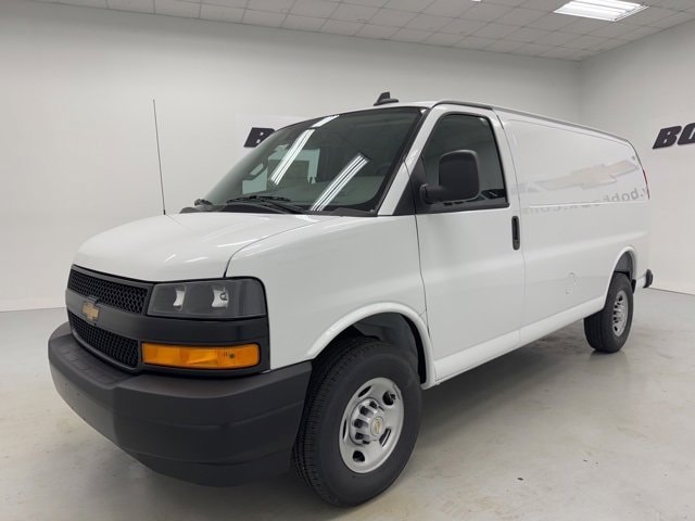 2025 Chevrolet Express Cargo