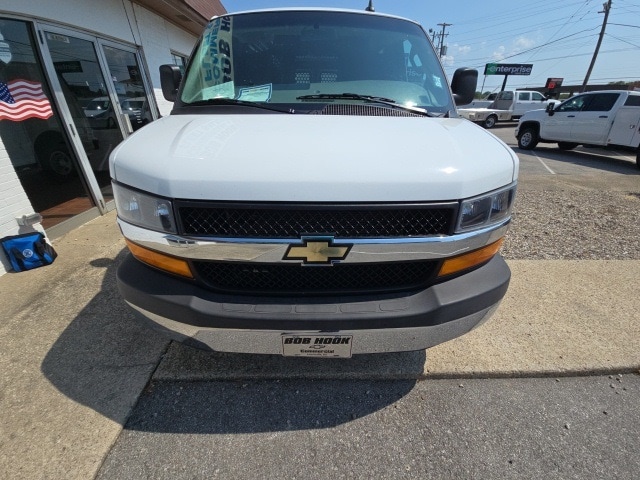 Used 2022 Chevrolet Express Cargo Work Van with VIN 1GCWGAF71N1268962 for sale in Louisville, KY