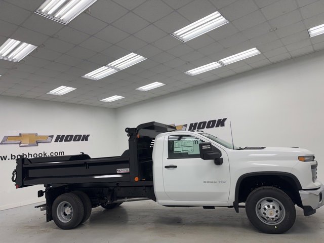 2026 Chevrolet Silverado 3500HD Work Truck photo 4