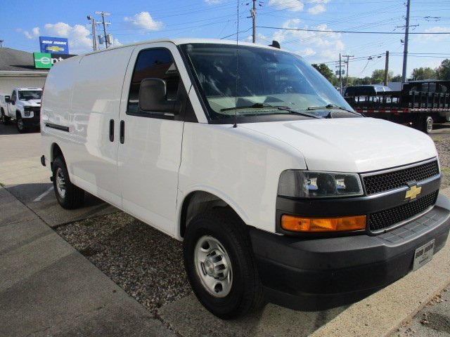 2020 Chevrolet Express 3500 Van Cargo photo 3