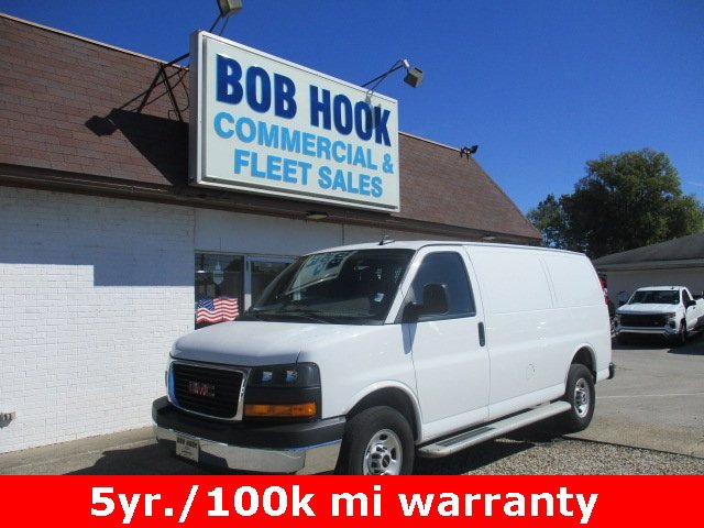 2023 GMC Savana Cargo Work Van's photo
