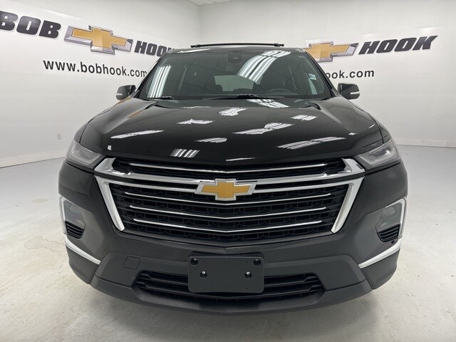 Used 2022 Chevrolet Traverse 1LT with VIN 1GNEVGKW1NJ190451 for sale in Louisville, KY