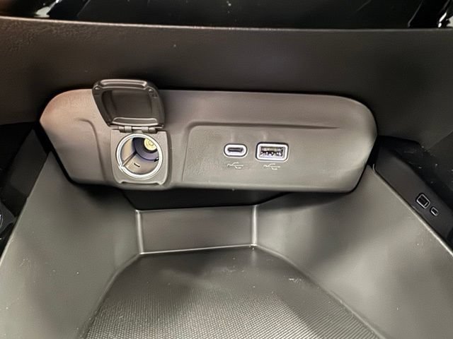 2026 Chevrolet Trax LT - Photo 18