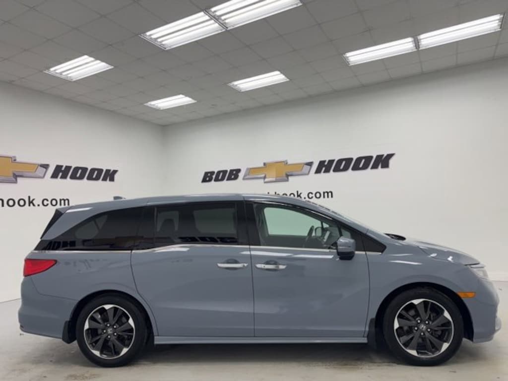 Used 2023 Honda Odyssey Elite Van