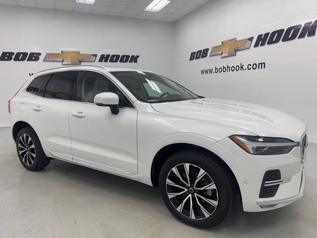 2023 Volvo XC60 Plus photo 3