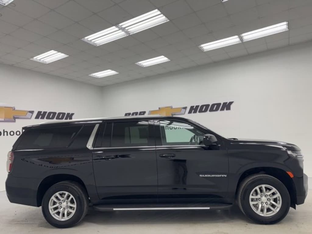 Used 2024 Chevrolet Suburban LT SUV