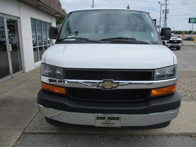 2023 Chevrolet Express 2500 Van Cargo photo 2