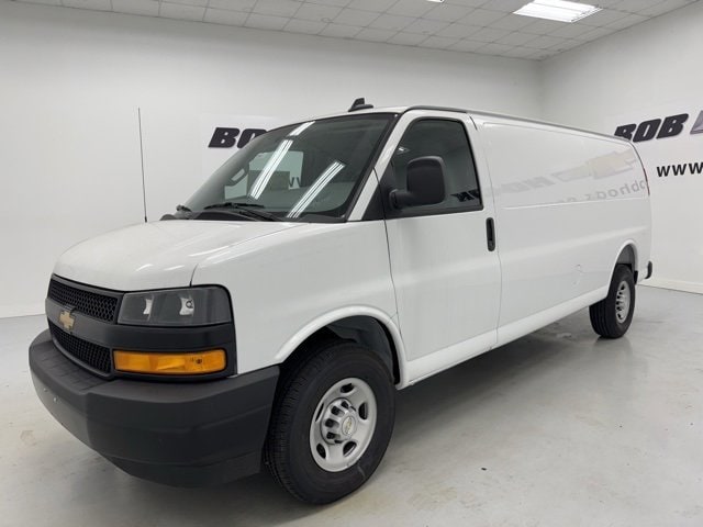 2025 Chevrolet Express Cargo
