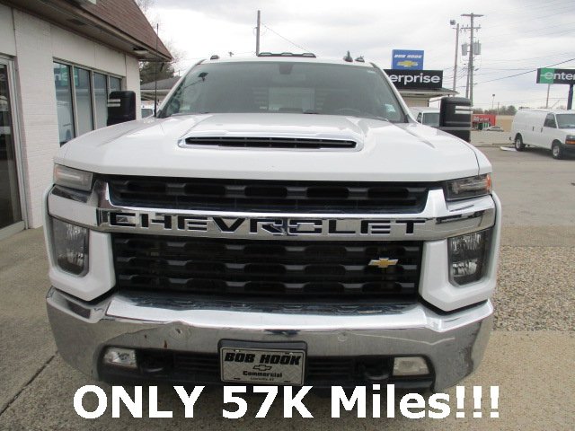 2022 Chevrolet Silverado 3500HD LT photo 2