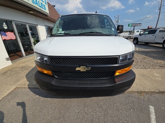 Used 2022 Chevrolet Express Passenger LS with VIN 1GAZGNF7XN1253051 for sale in Louisville, KY