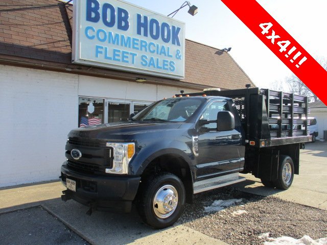2017 Ford F-350 Super Duty Chassis Cab XL
