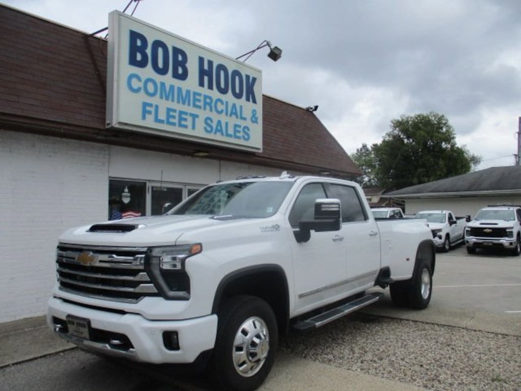 Used 2024 Chevrolet Silverado 3500 HD High Country DRW Truck Crew Cab