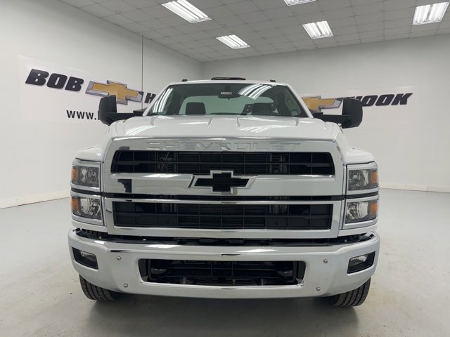 2024 Chevrolet Silverado 5500HD Work Truck photo 2