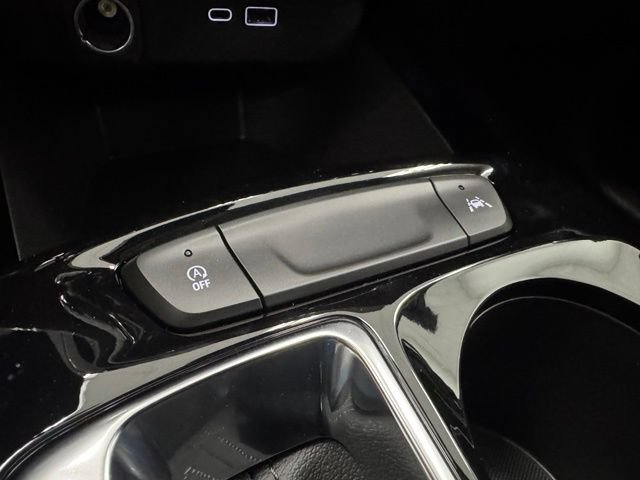 2026 Chevrolet Trax LT - Photo 19