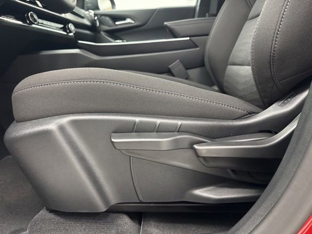 2026 Chevrolet Equinox LT - Photo 10