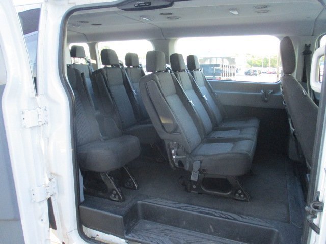 2019 Ford Transit Passenger XLT photo 4